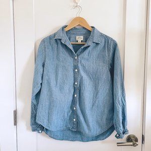 J crew blue cotton gathered chambray button shirt